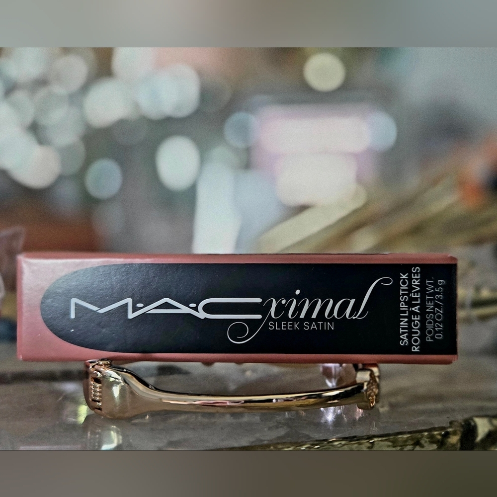 MAC Macximal Sleek Satin Lipstick - Fleshpot, New In Box